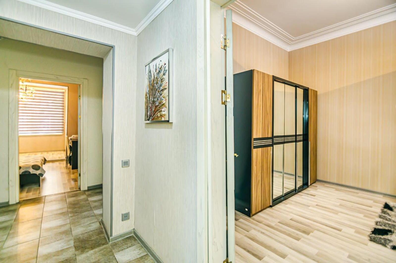 Azneft Square Deluxe Apartment Баку Екстер'єр фото