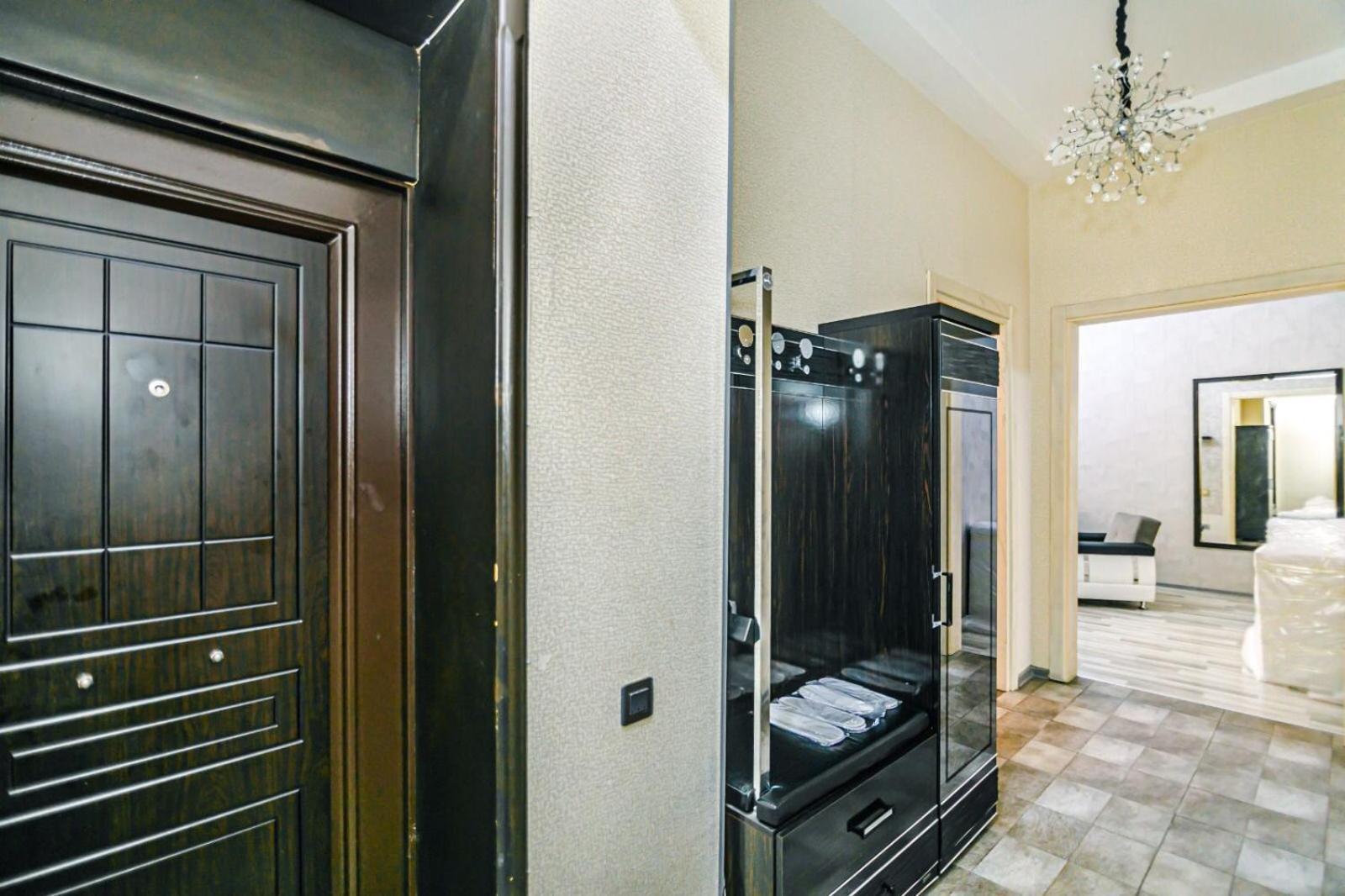 Azneft Square Deluxe Apartment Баку Екстер'єр фото